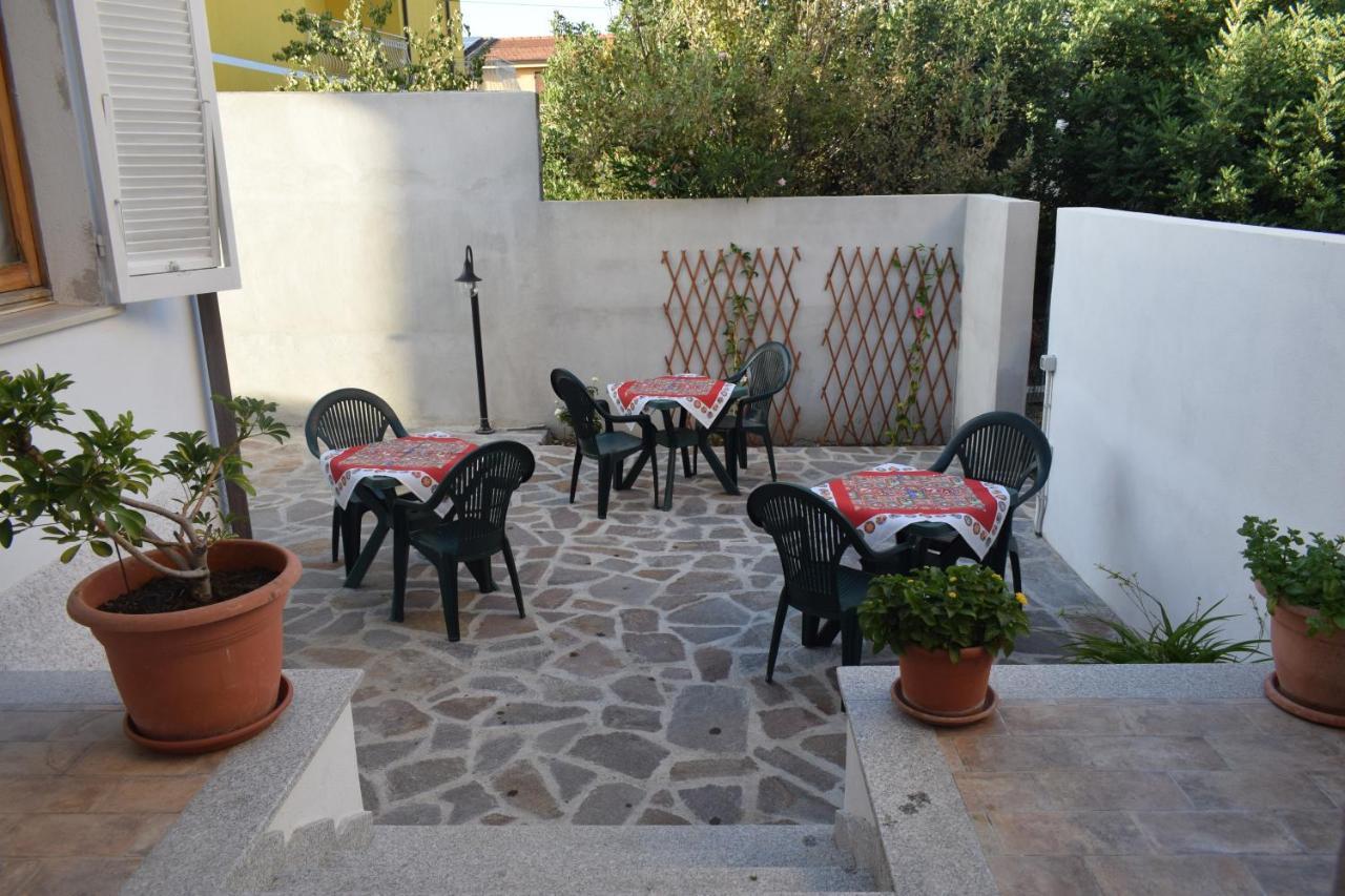 A Casa Di Zia Bed & Breakfast Oschiri Eksteriør bilde